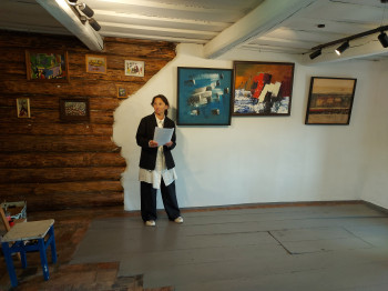 JUNE 2023 OPENING OF THE EXHIBITION OF PAINTINGS BY RICHARD MAY IN THE WORKSHOP OF LORA PAVLOVA